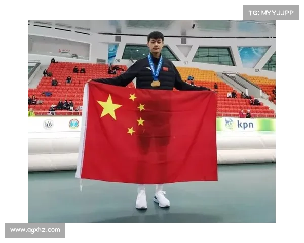刘少昂三连冠夺千米冠军 宁忠岩首获1500米赛季金牌 刘少昂三连冠夺千米冠军 宁忠岩首获1500米赛季金牌